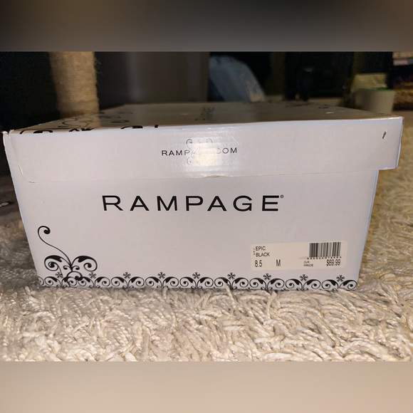 Women’s Rampage boots - Picture 5 of 8